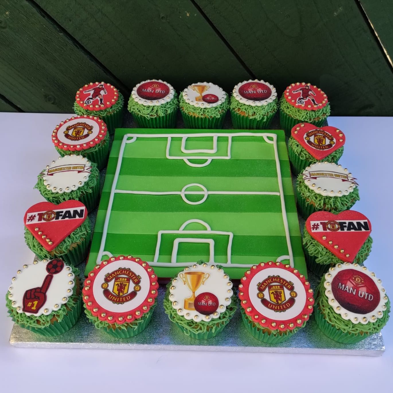 Manchester United Cupcakes