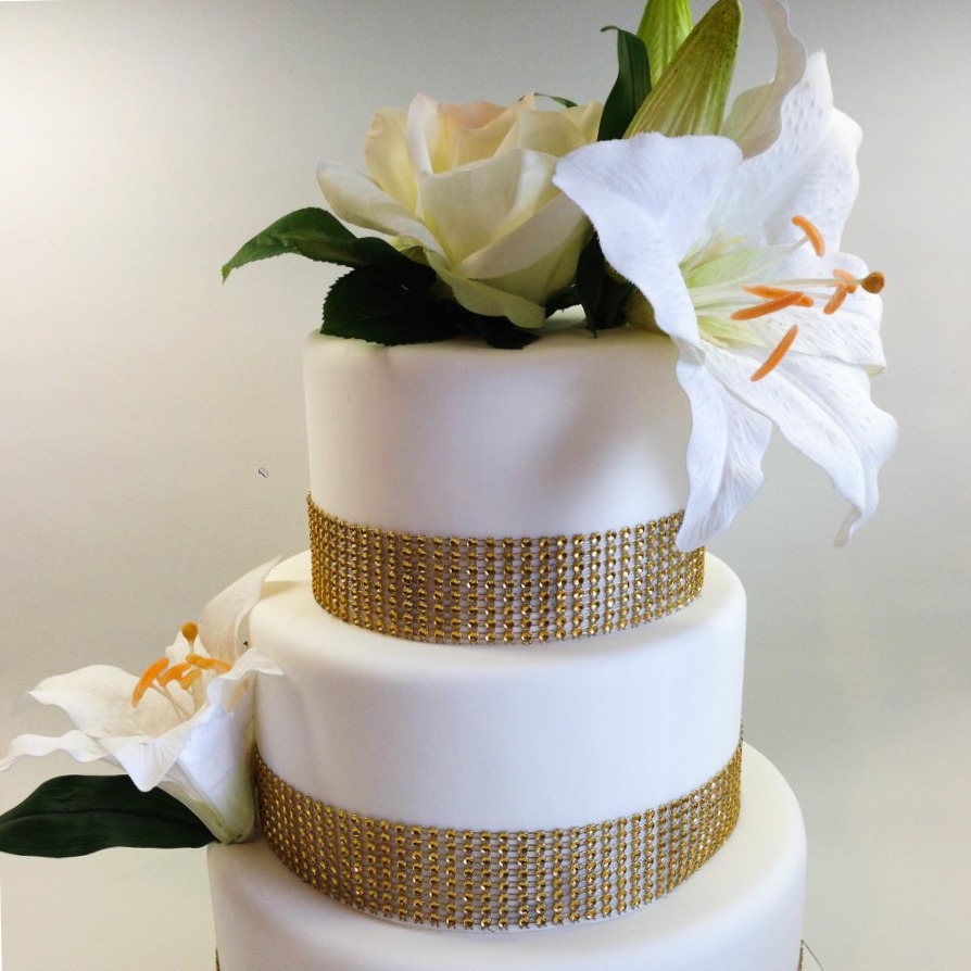 White and Gold Wedding Cake